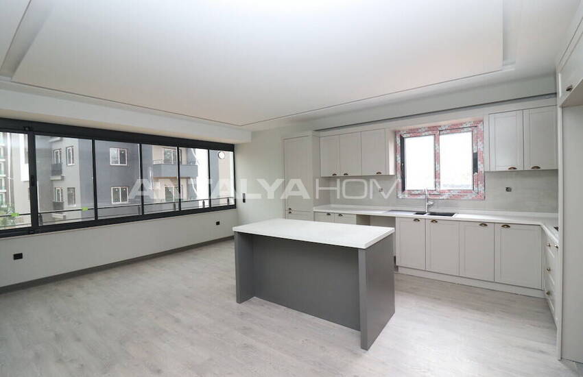 Mersin Mezitli'de Sosyal Olanaklara Yakın Sıfır Daireler 16