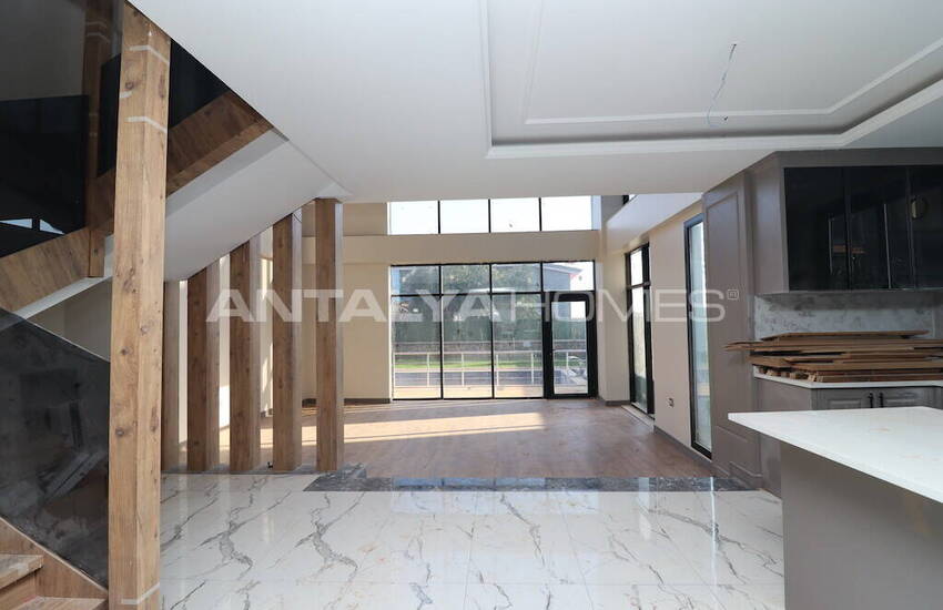 Виллы С Видом На Город И Море В Мезитли Мерсин 15