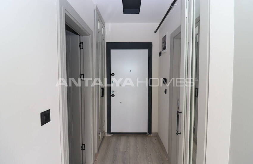 Newly-built Key-ready Flats with 1 Bedroom in Tece Mersin 19