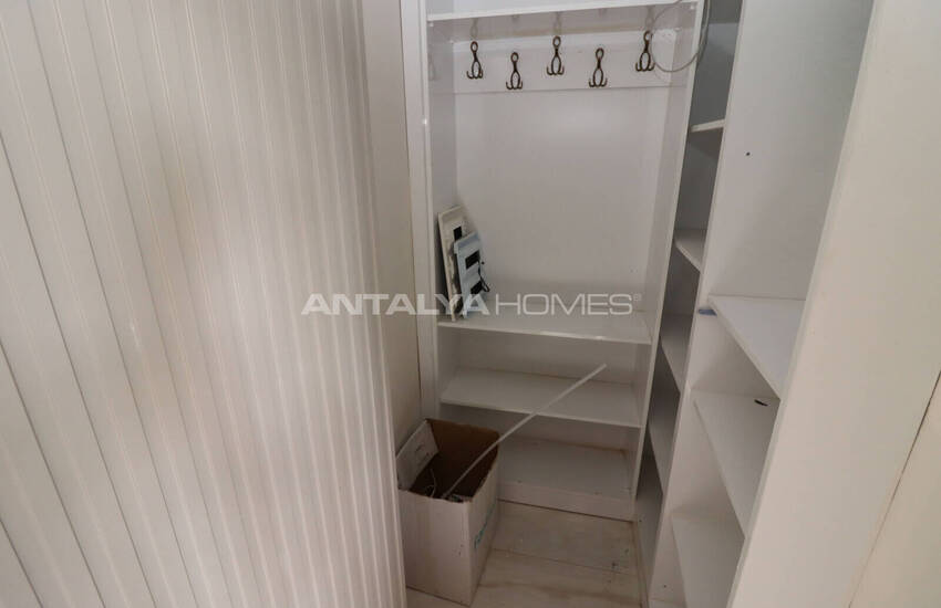 Mersin Mezitli'de Deniz ve Şehir Manzaralı Lüks Villalar 18