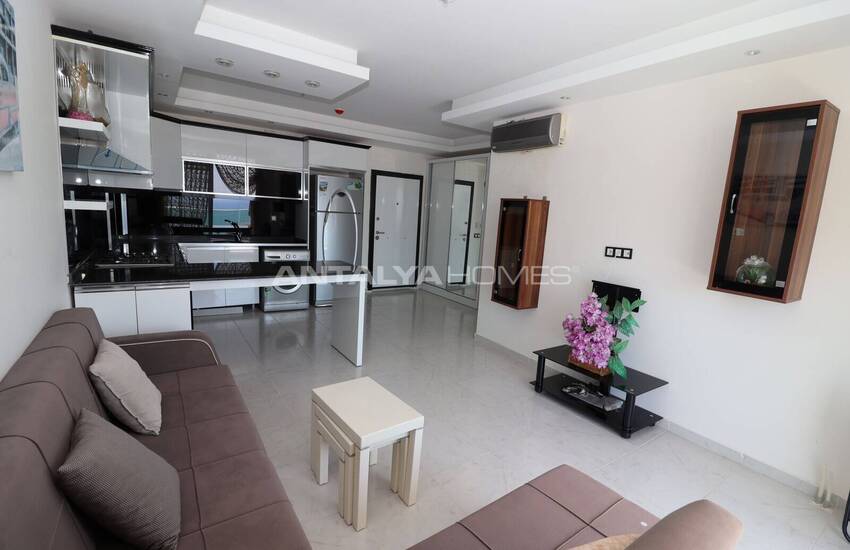 Mersin'de Havuzlu Sitede Uygun Fiyatlı Deniz Manzaralı Daire 12