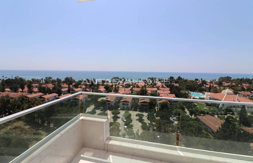 Mersin'de Havuzlu Sitede Uygun Fiyatlı Deniz Manzaralı Daire 22