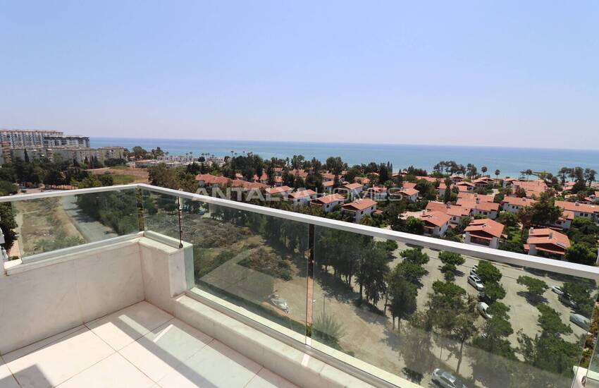 Mersin'de Havuzlu Sitede Uygun Fiyatlı Deniz Manzaralı Daire 24