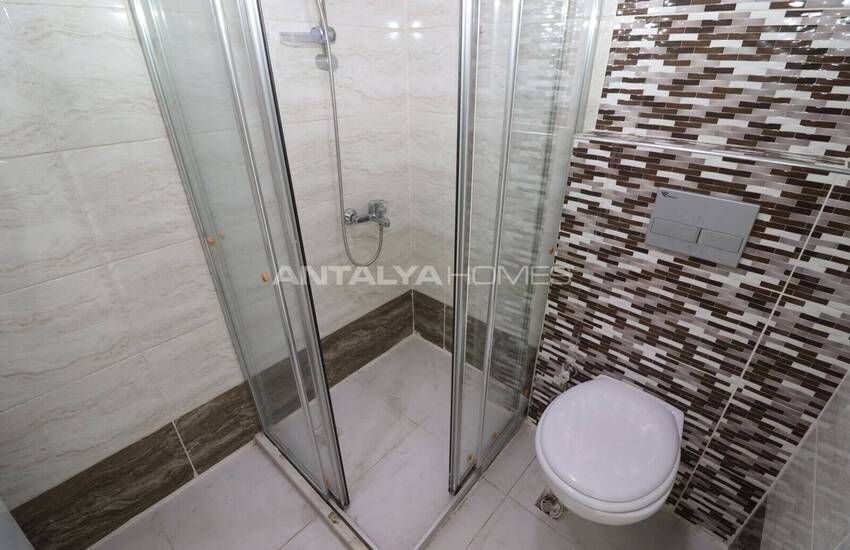 Mersin'de Havuzlu Sitede Uygun Fiyatlı Deniz Manzaralı Daire 28