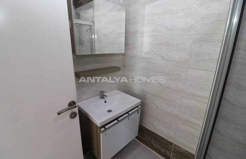 Mersin'de Havuzlu Sitede Uygun Fiyatlı Deniz Manzaralı Daire 29