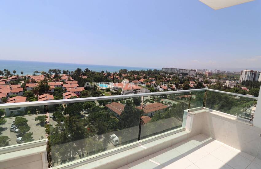 Mersin'de Havuzlu Sitede Uygun Fiyatlı Deniz Manzaralı Daire 20
