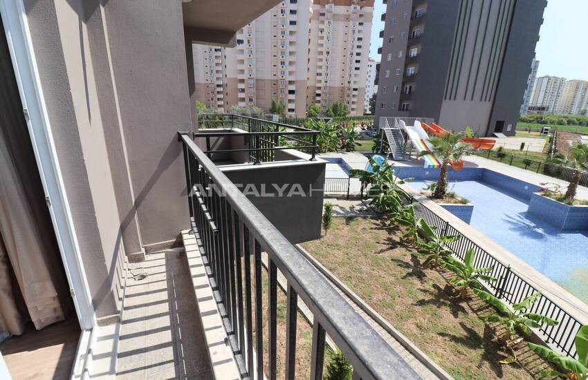 Mersin'de Plaja Yakın Havuzlu Sitede Uygun Fiyatlı Daireler 15