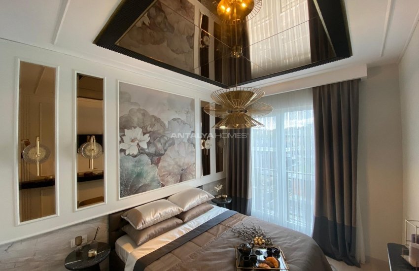 Chic Real Estate in İstanbul with an Indoor Swimming Pool