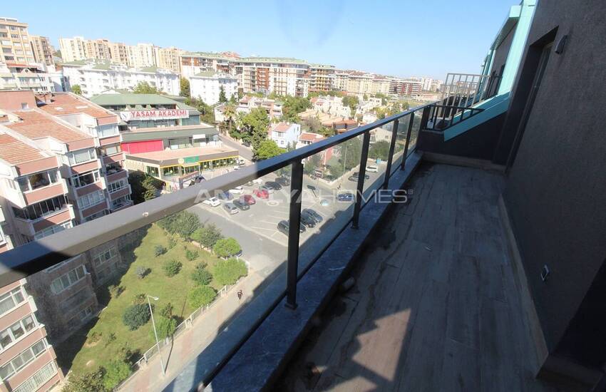 Seafront Duplex Apartment in Luxe Complex in Istanbul