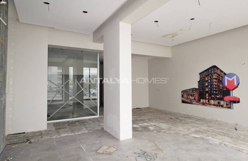 Commercial Real Estate in a Secure Complex in Istanbul