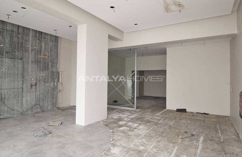 Commercial Real Estate in a Secure Complex in Istanbul