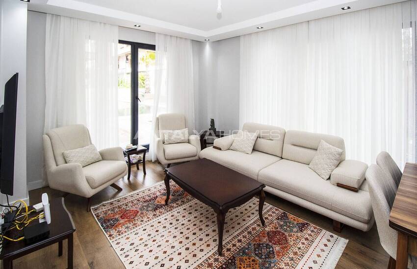 Furnished 2+1 Apartment by the Pool in Beylikduzu Istanbul