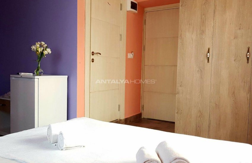 Well-located Commercial Property in Kaleici Antalya 5