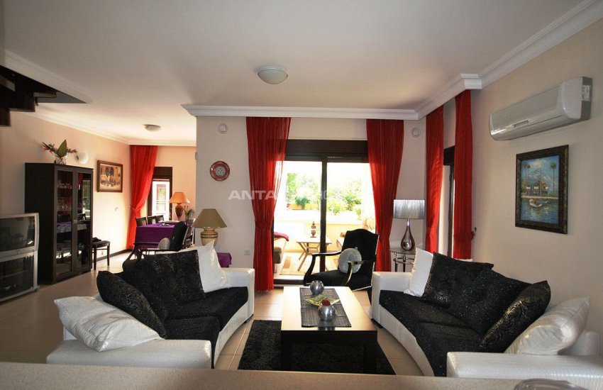 Semi-detached Houses in Kemer Center with Mountain View 19