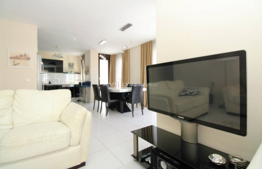 Ready to Move Furnished Apartment in Konyaaltı Antalya 11