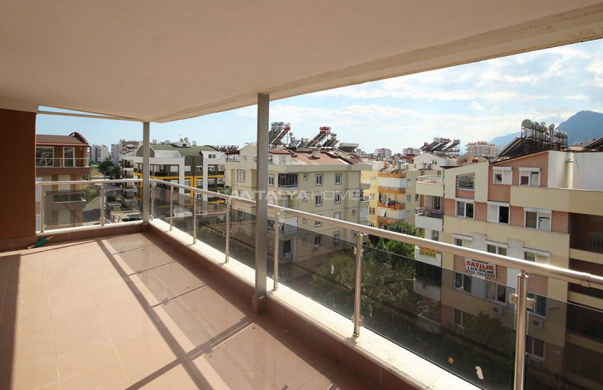 Well-located Konyaalti Flats Close to the Social Facilities 27