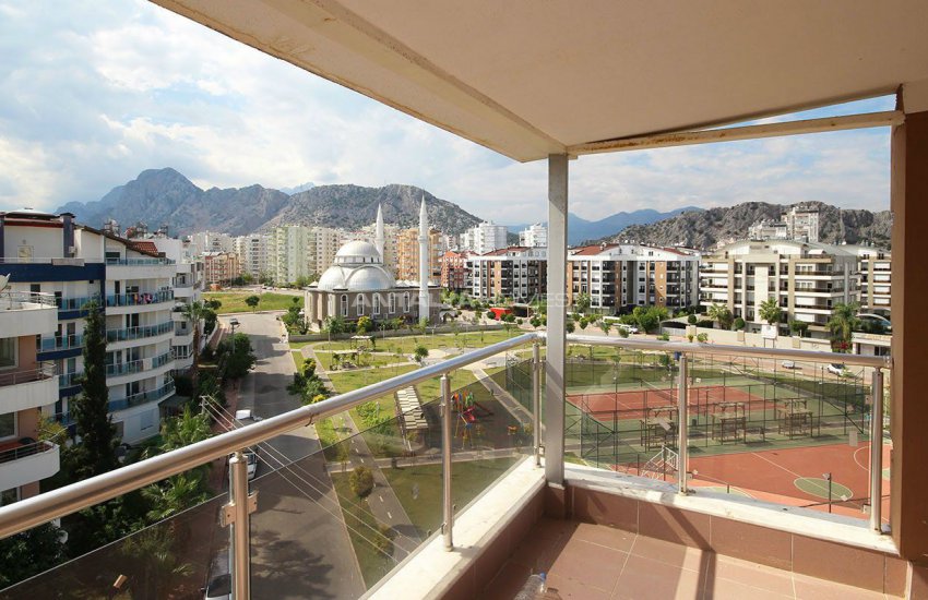 Well-located Konyaalti Flats Close to the Social Facilities 28