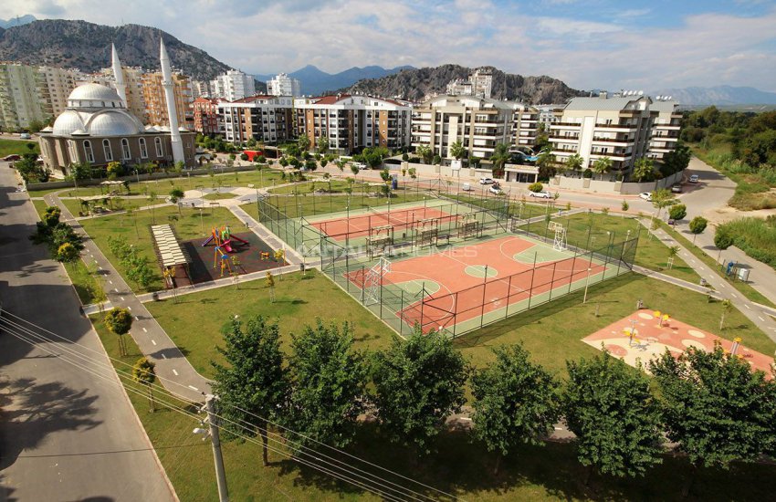 Well-located Konyaalti Flats Close to the Social Facilities 32