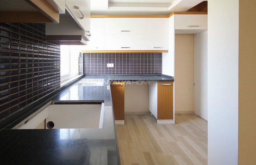 Well-located Konyaalti Flats Close to the Social Facilities 18