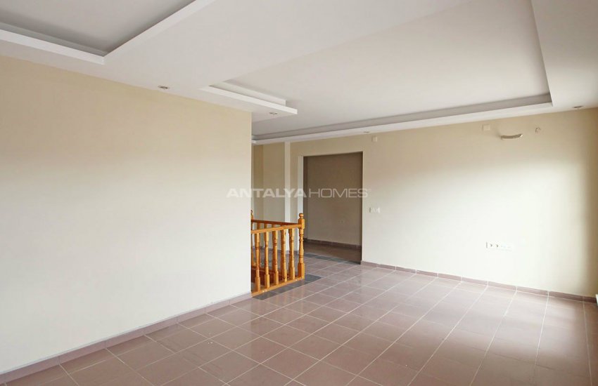 Well-located Konyaalti Flats Close to the Social Facilities 24