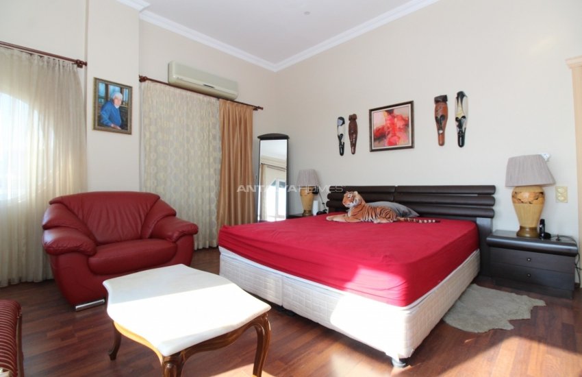 Spacious Apartment Close to the Sea in Konyaaltı Liman Neighborhood 17