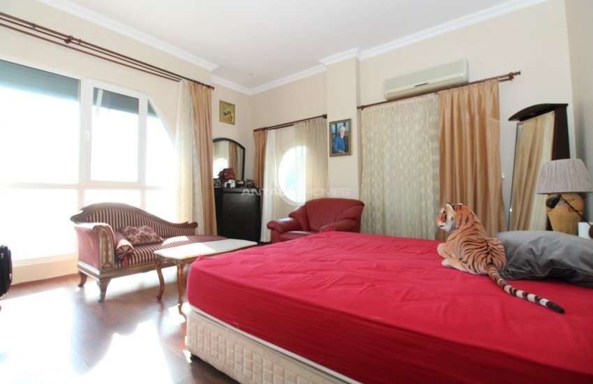 Spacious Apartment Close to the Sea in Konyaaltı Liman Neighborhood 18