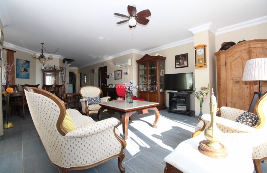 Spacious Apartment Close to the Sea in Konyaaltı Liman Neighborhood 12