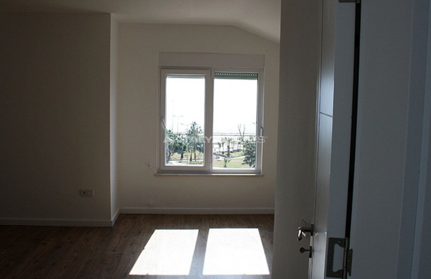 Resale Antalya Apartments in the Residential Complex 12