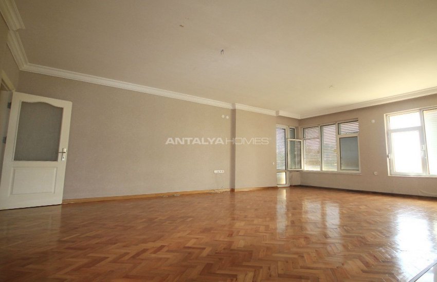 Antalya Flats Close to Amenities on Lara Road 3