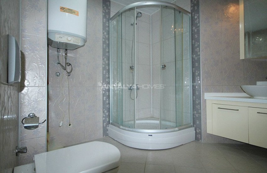 Antalya Flats Close to Amenities on Lara Road 7