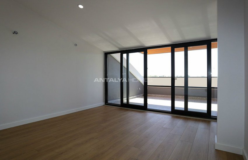 Gorgeously Designed Villas with Excellent Location in Lara 24