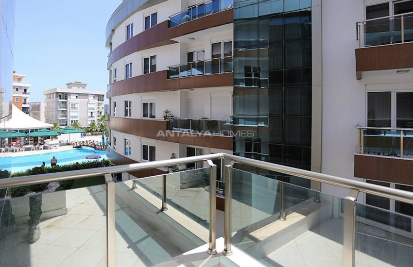 Konyaalti Apartments with Eye-catching Architecture 36