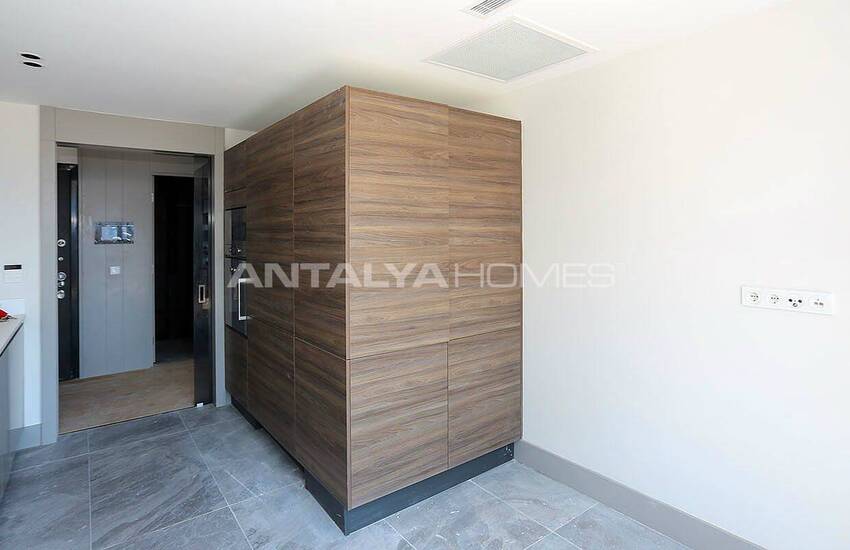 Beachfront Flats with Smart Home System in Antalya Konyaalti 27
