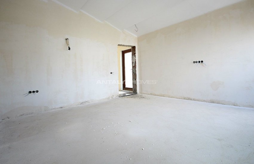 Luxurious Villas with Lift in the New Trend Region of Antalya 26