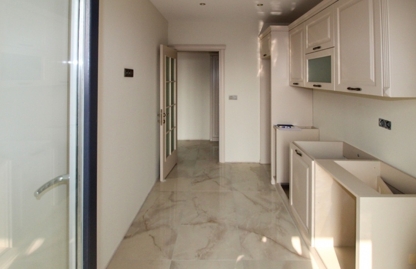 Central Maltepe Flats with Sea and City Views