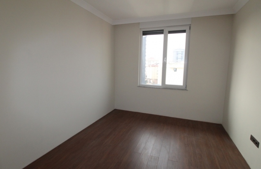 Central Maltepe Flats with Sea and City Views