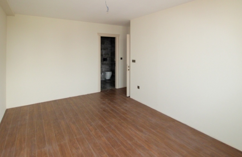 Central Maltepe Flats with Sea and City Views