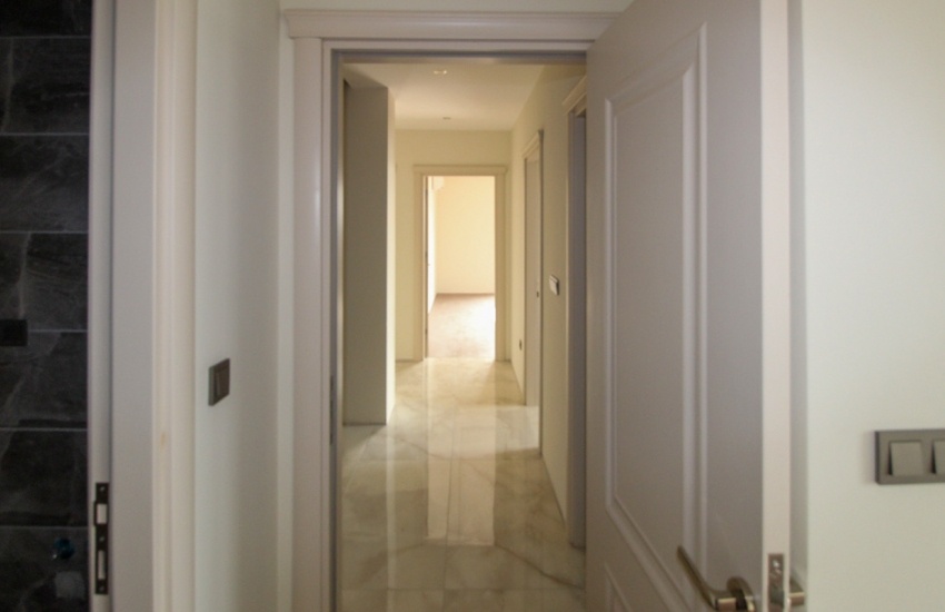 Central Maltepe Flats with Sea and City Views