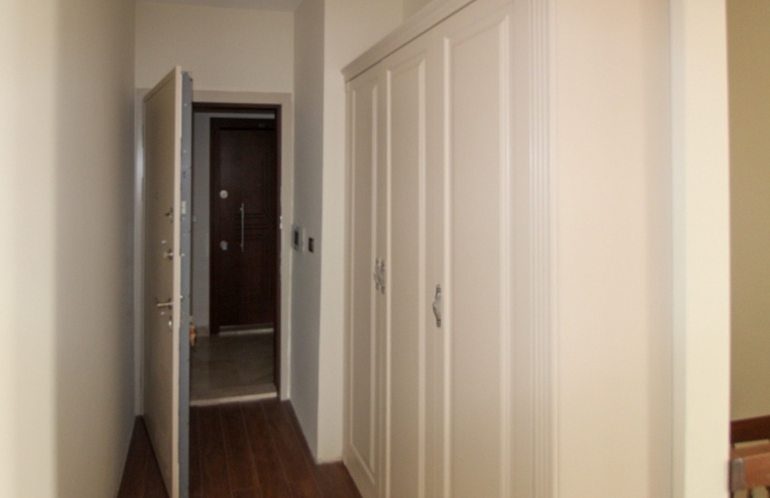 Central Maltepe Flats with Sea and City Views