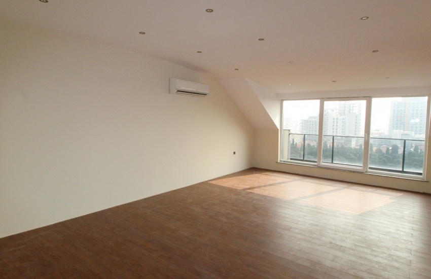 Central Maltepe Flats with Sea and City Views