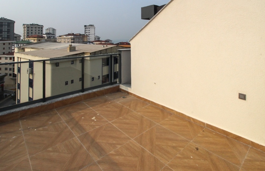 Central Maltepe Flats with Sea and City Views