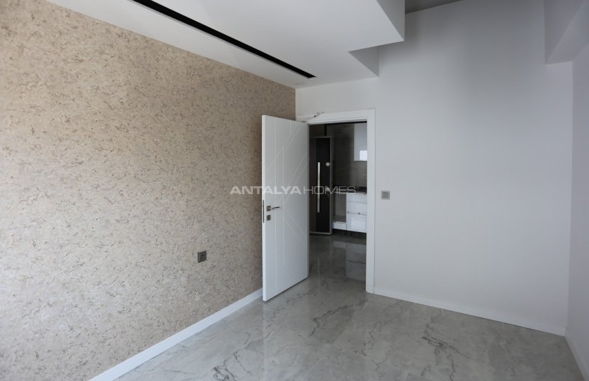 Central Apartments with High Rental Income Chance in Antalya 16