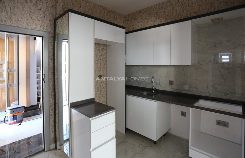 Central Apartments with High Rental Income Chance in Antalya 9
