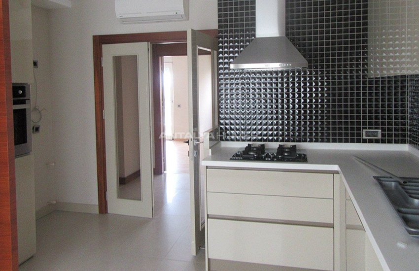 Квартира в Анталии в Современном Комплексе с Теннисным Кортом 21