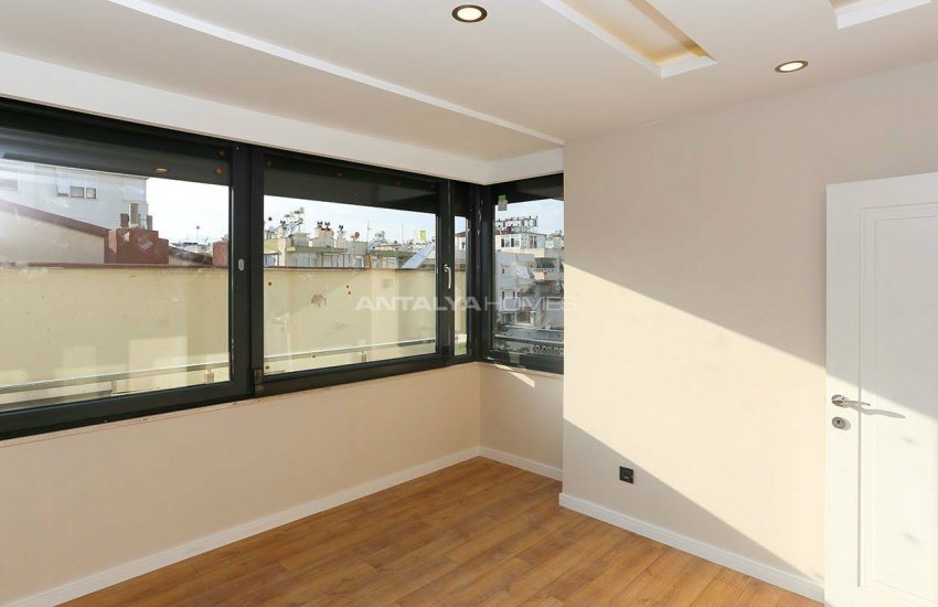 Bahçelievler’de Denize 225 Mt Mesafede Satılık Daireler 24