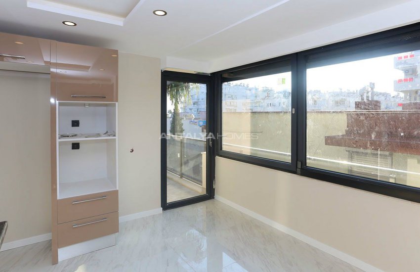 Bahçelievler’de Denize 225 Mt Mesafede Satılık Daireler 19