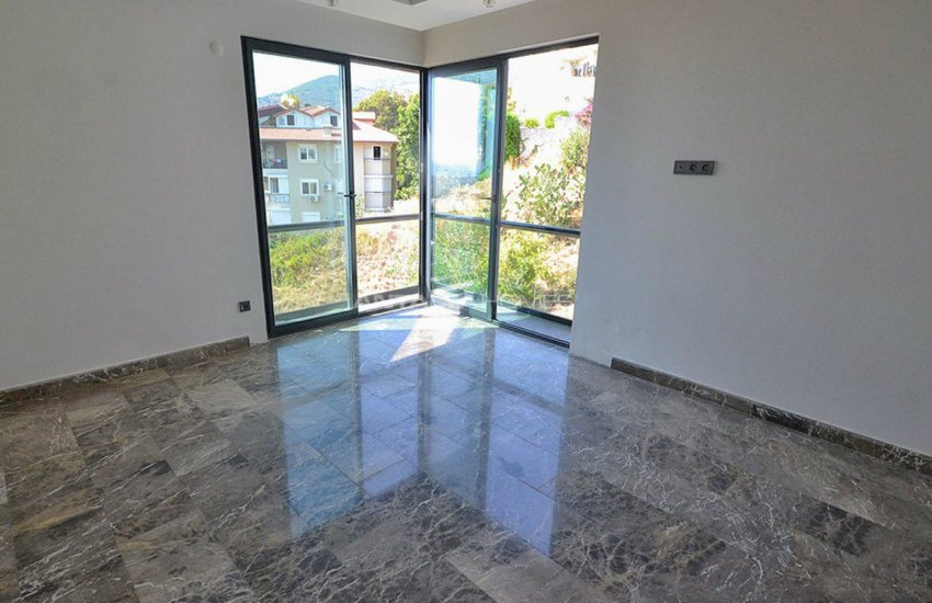 Nice Apartments for Sale with Fantastic Views in Alanya 16