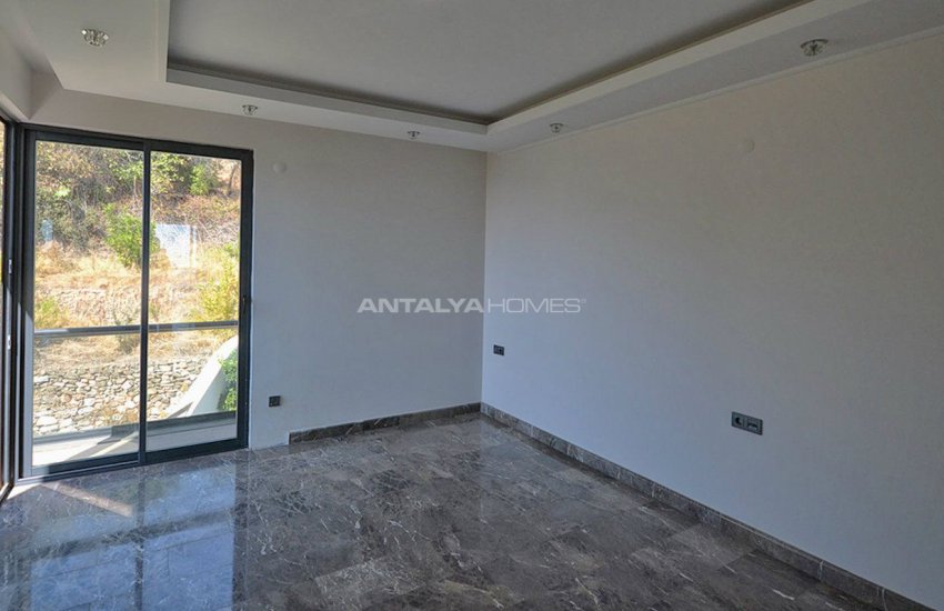Nice Apartments for Sale with Fantastic Views in Alanya 17