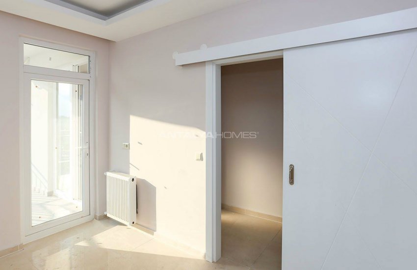 Kepez Şafak Mahallesinde Ayrı Mutfaklı 2+1 Daireler 17