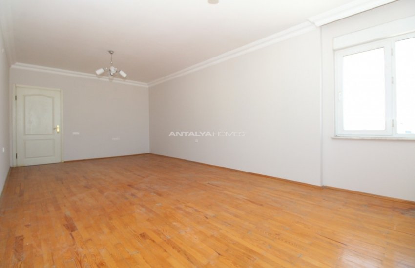 Driezijdig Appartement Op Een Centrale Locatie In Antalya 11